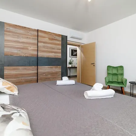Apartman Fuer 4 Personen- 100m Vom Entfernt By Interhome *