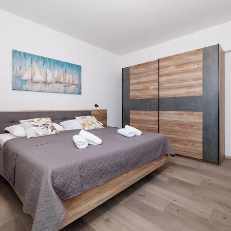 Fuer 4 Personen- 100m Vom Entfernt By Interhome *