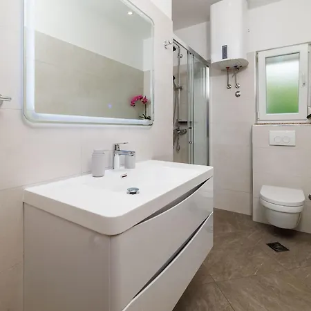 Fuer 4 Personen- 100m Vom Entfernt By Interhome Apartment