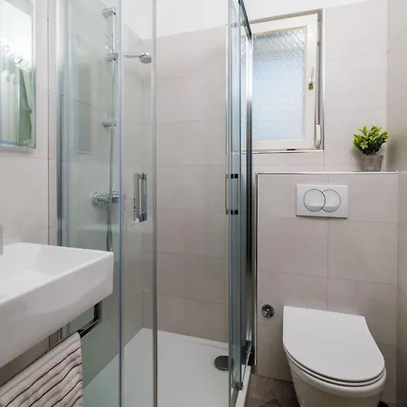 Fuer 4 Personen- 100m Vom Entfernt By Interhome *