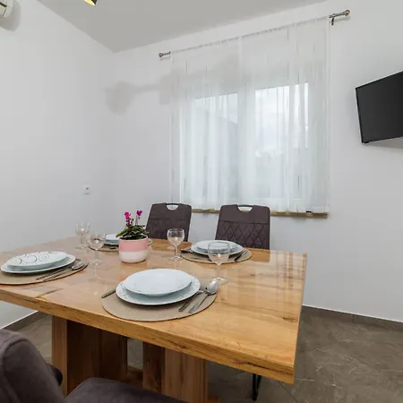 Fuer 4 Personen- 100m Vom Entfernt By Interhome Apartment
