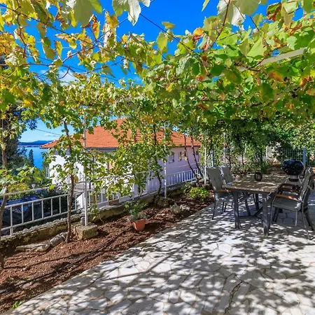Apartman Fuer 4 Personen- 100m Vom Entfernt By Interhome *